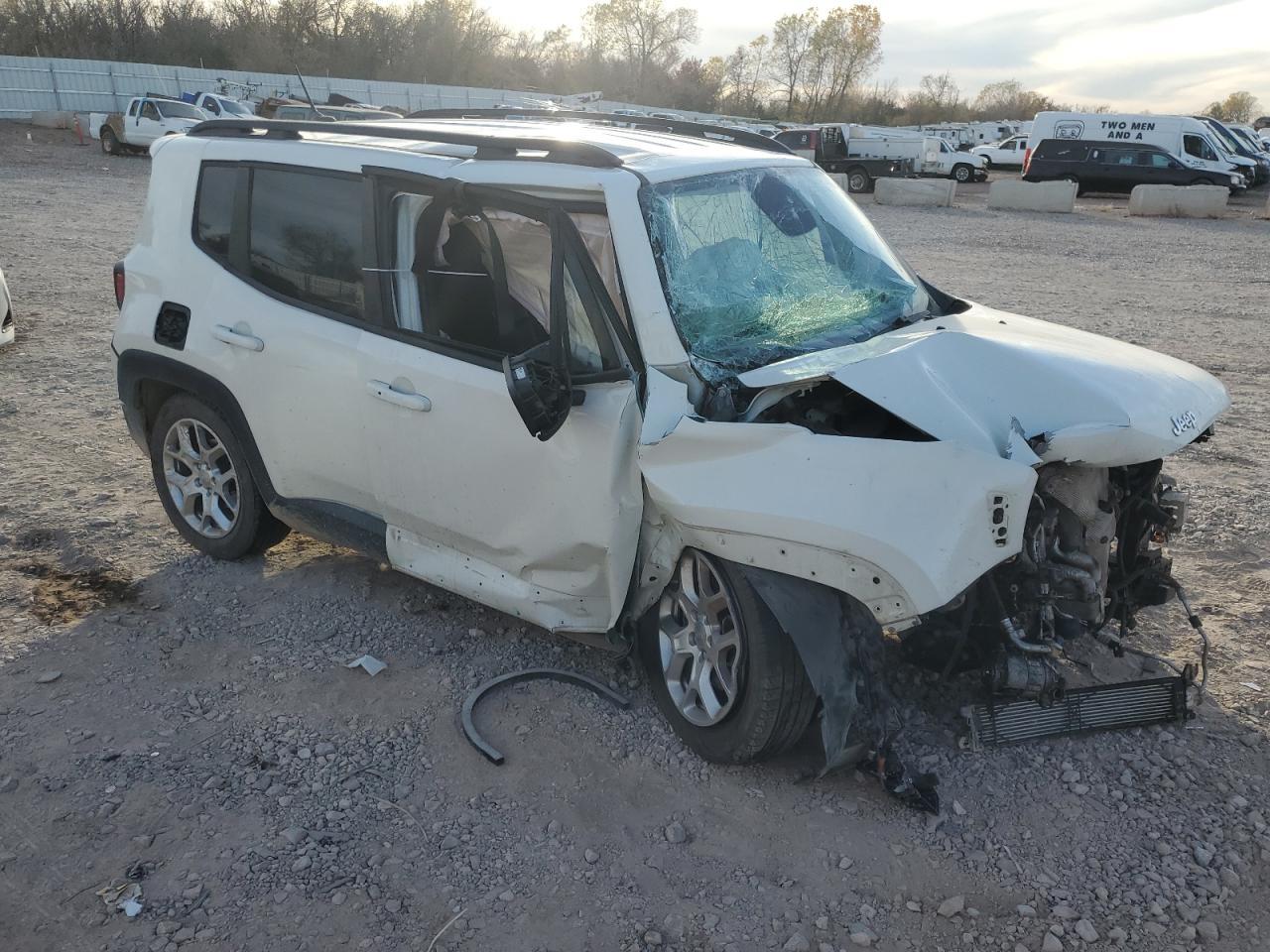 2017 Jeep Renegade Latitude - Фото 4