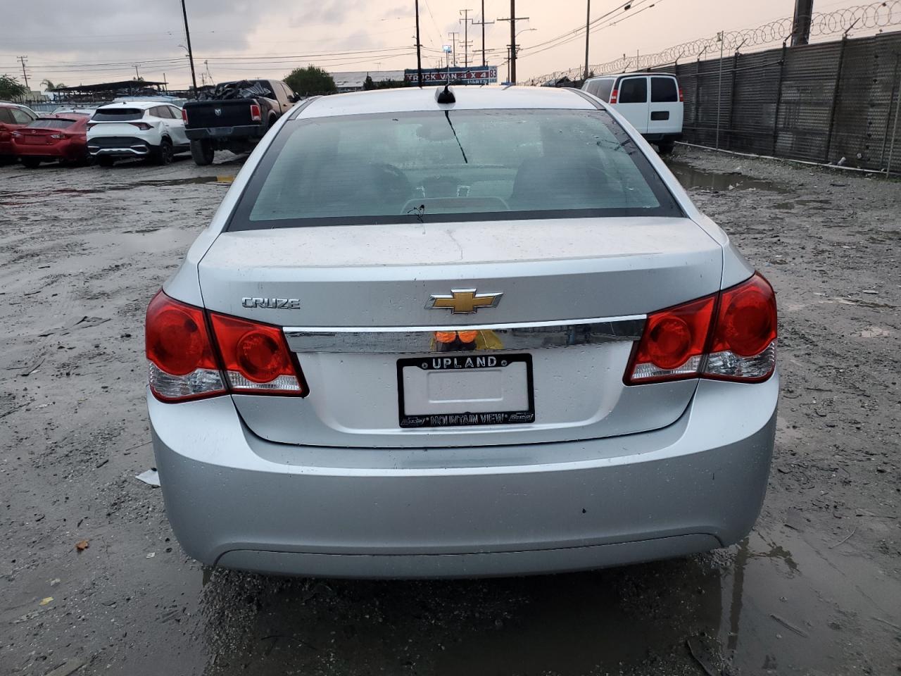 2015 Chevrolet Cruze Ls - Фото 6