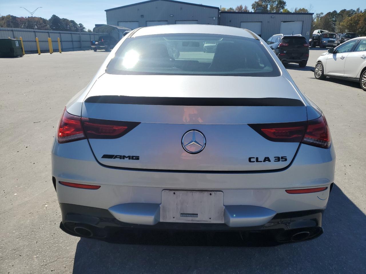 2022 Mercedes-Benz Cla Amg 35 4Matic - Фото 6