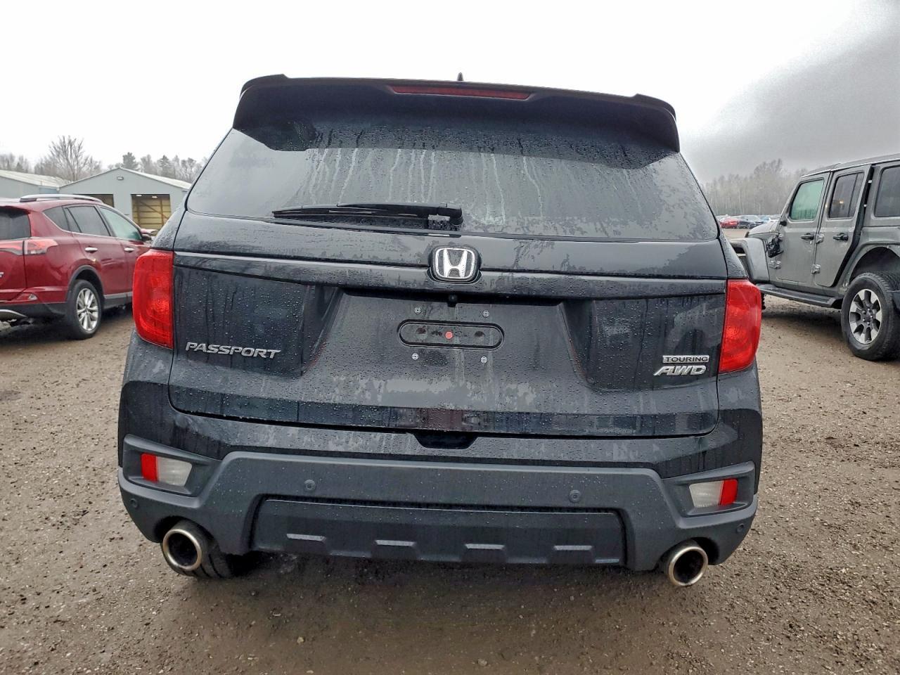2022 Honda Passport Touring - Image 6