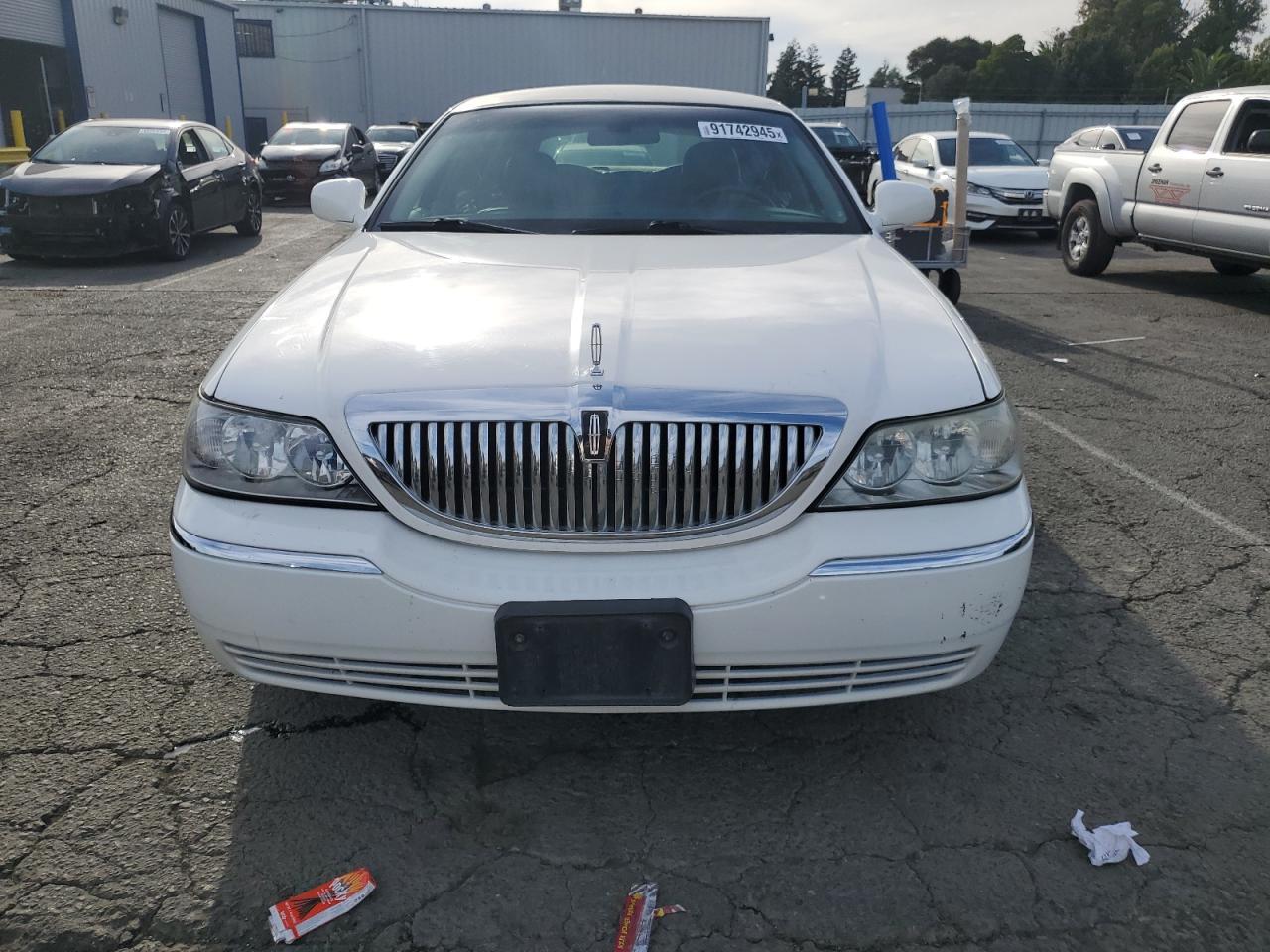 2006 Lincoln Town Car Executive - Фото 5