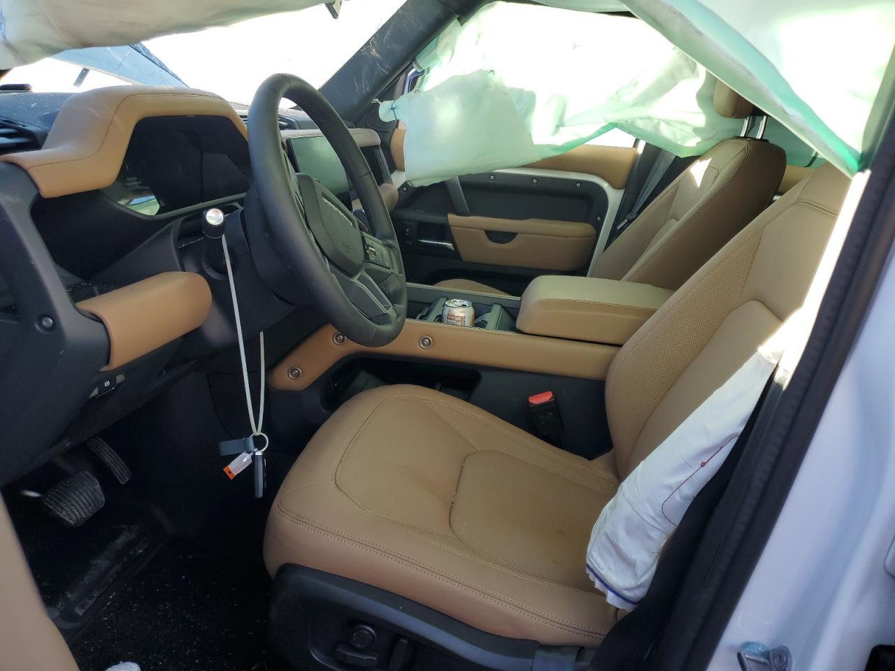 2025 Land Rover Defender 110 X-Dynamic Se - Фото 7