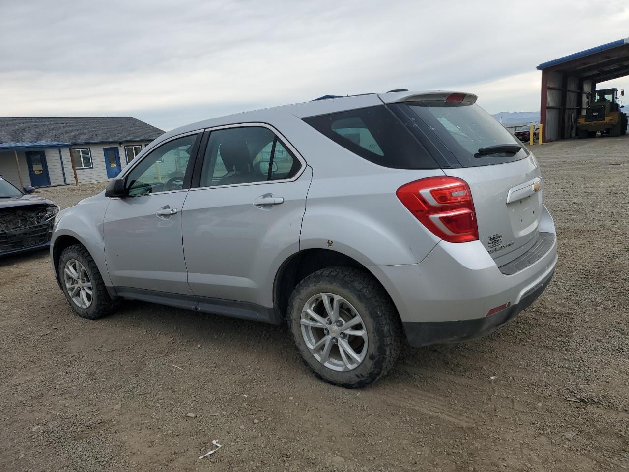 2017 Chevrolet Equinox Ls - Image 2