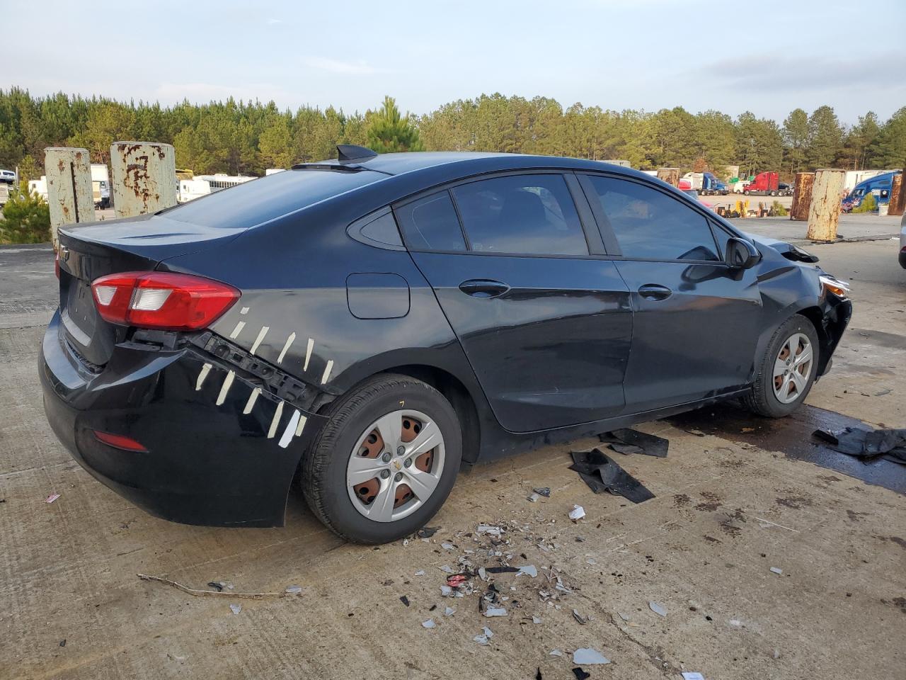 2018 Chevrolet Cruze Ls - Image 3