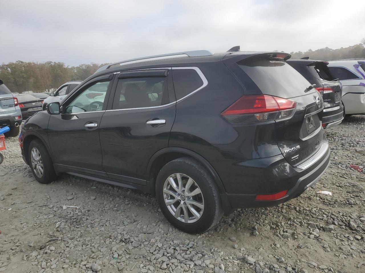 2019 Nissan Rogue S - Фото 2