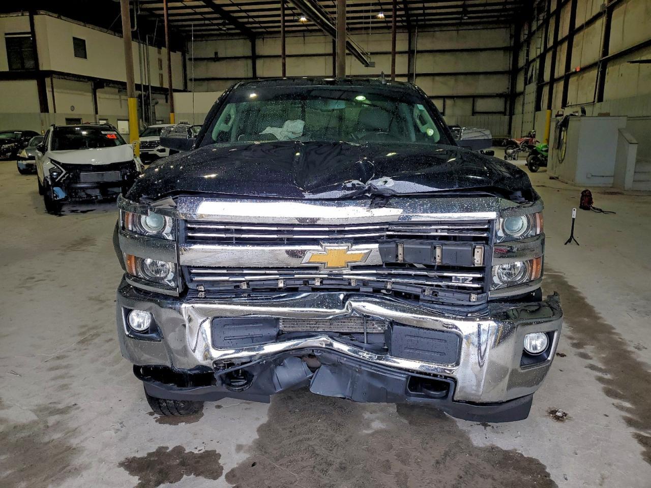 2016 Chevrolet Silverado K2500 Heavy Duty Ltz - Image 5