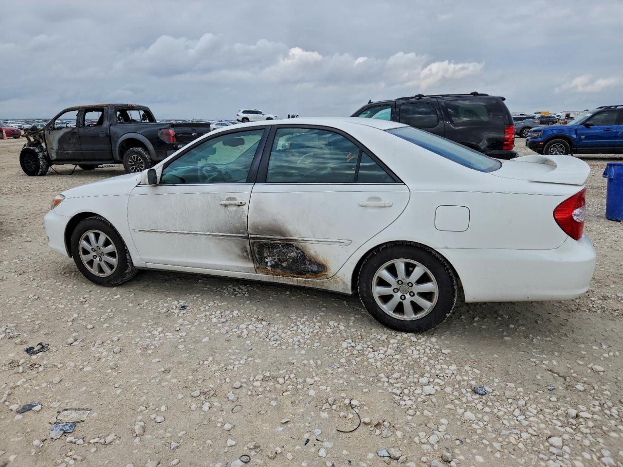 2003 Toyota Camry Le - Image 2