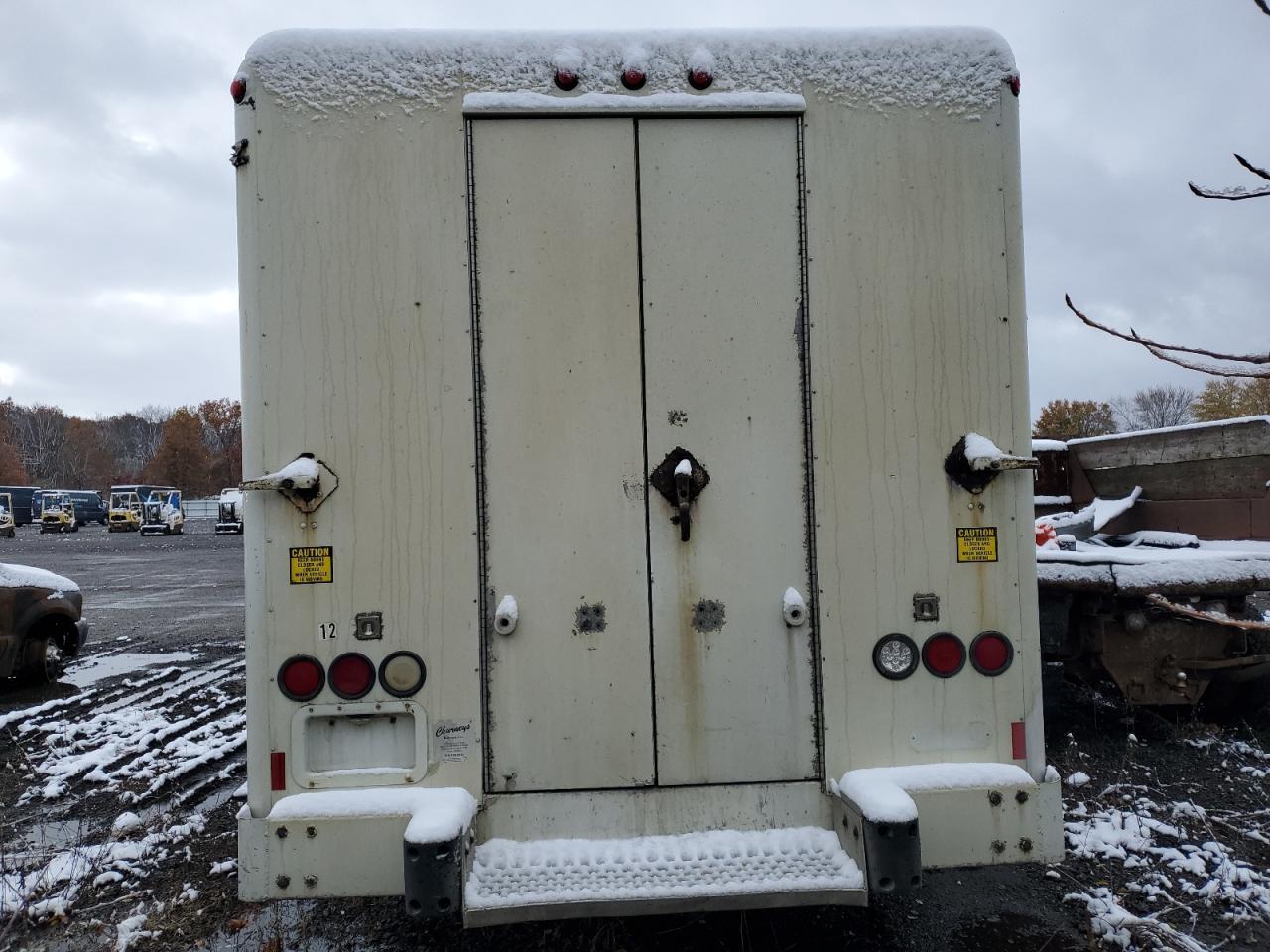 2024 Isuzu Npr Hd - Refrigerator Delivery Truck *** Prior Fleet * Driveshaft Is Disconnected *** - Фото 6