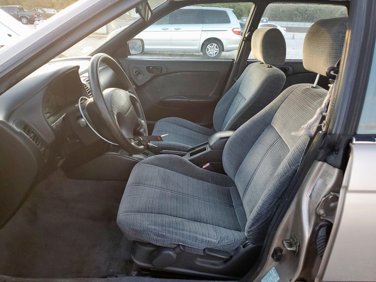 1999 Subaru Legacy L - Фото 7