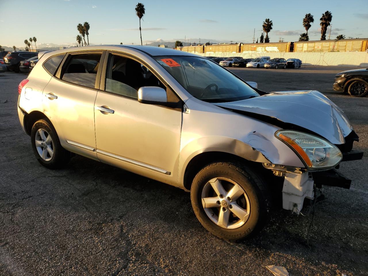 2013 Nissan Rogue S - Фото 4