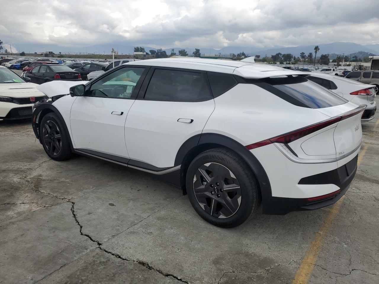 2025 Kia Ev6 Light - Фото 2