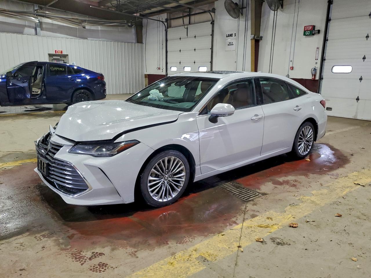 2022 Toyota Avalon Limited