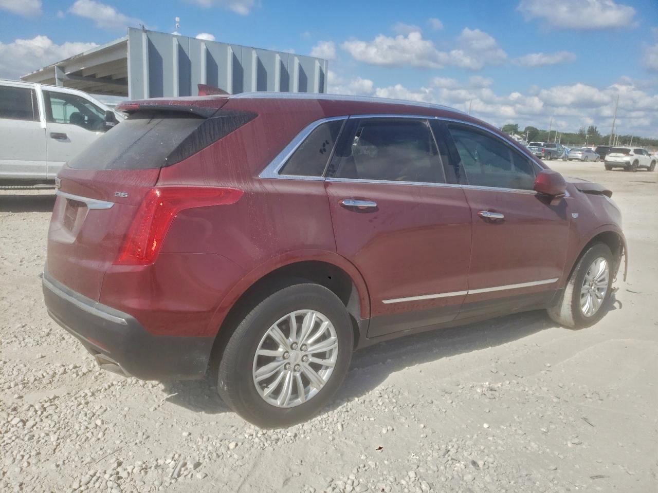 2017 Cadillac Xt5 - Фото 3