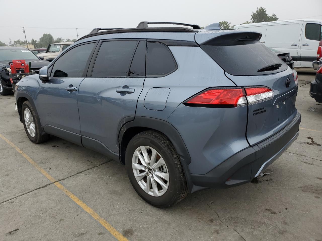 2022 Toyota Corolla Cross Le - Фото 2