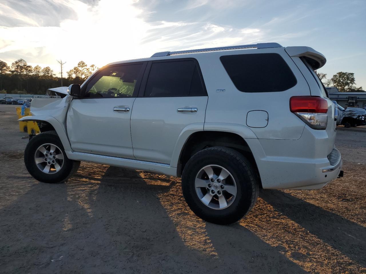 2012 Toyota 4Runner Sr5 - Image 2
