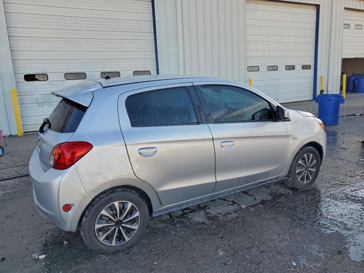 2015 Mitsubishi Mirage De - Image 3