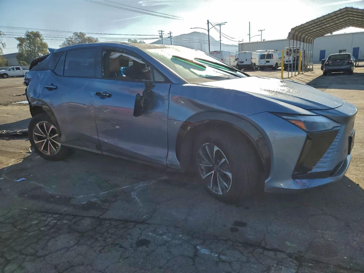 2023 Lexus Rz 450E - Image 4