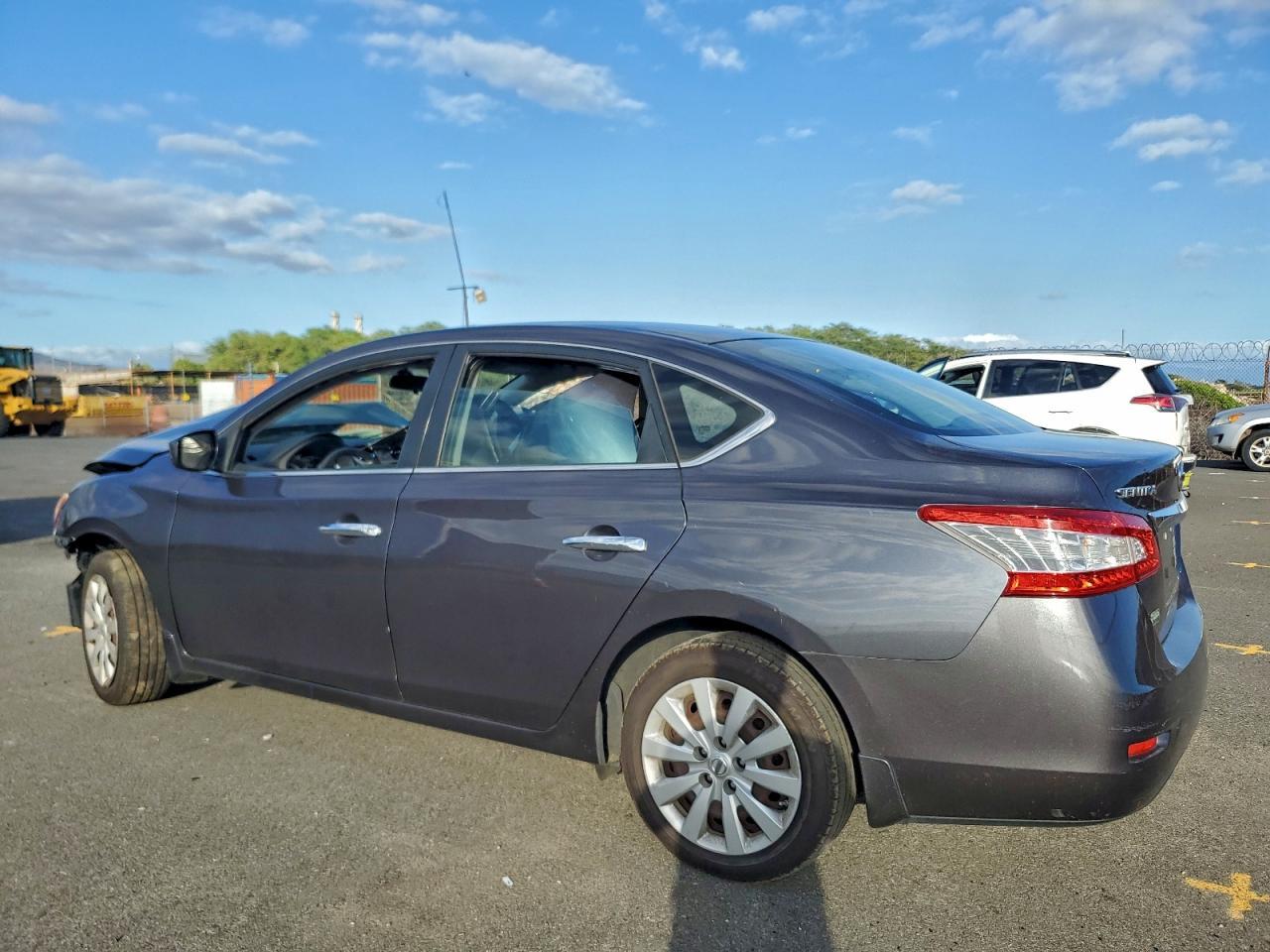 2014 Nissan Sentra S - Фото 2