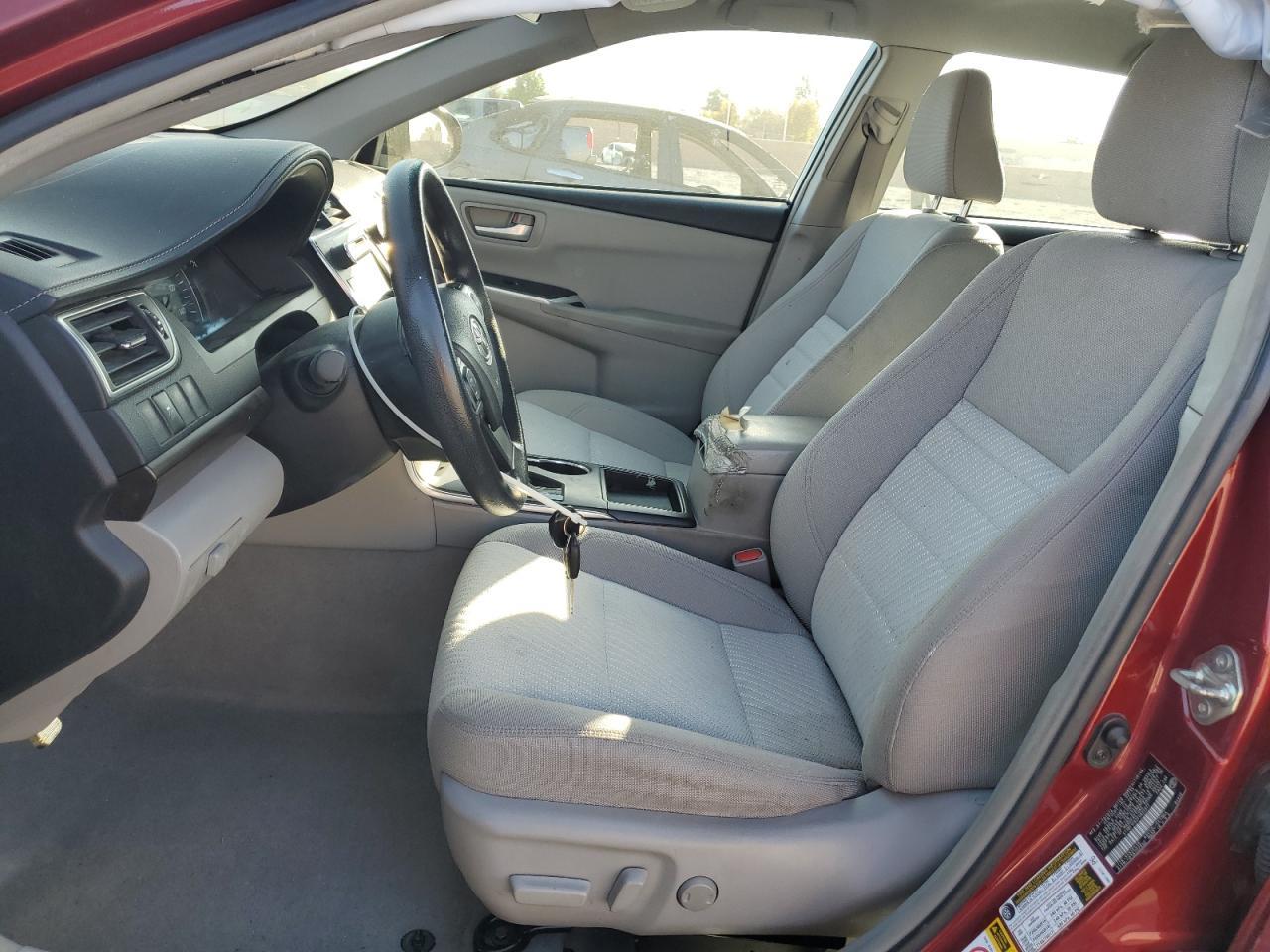 2015 Toyota Camry Le - Фото 7