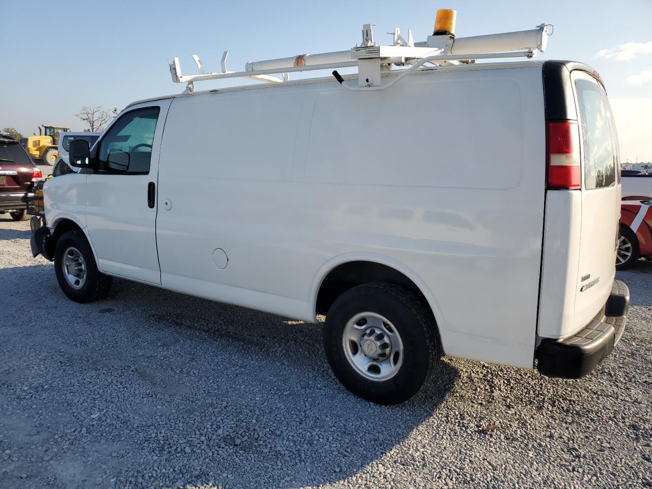 2011 Chevrolet Express 2500 Utility / Service Van - Image 2