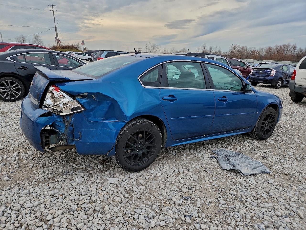 2010 Chevrolet Impala Ls - Фото 3