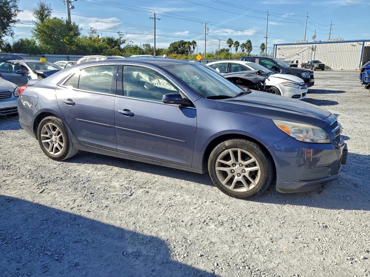 2013 Chevrolet Malibu 1Lt - Фото 4