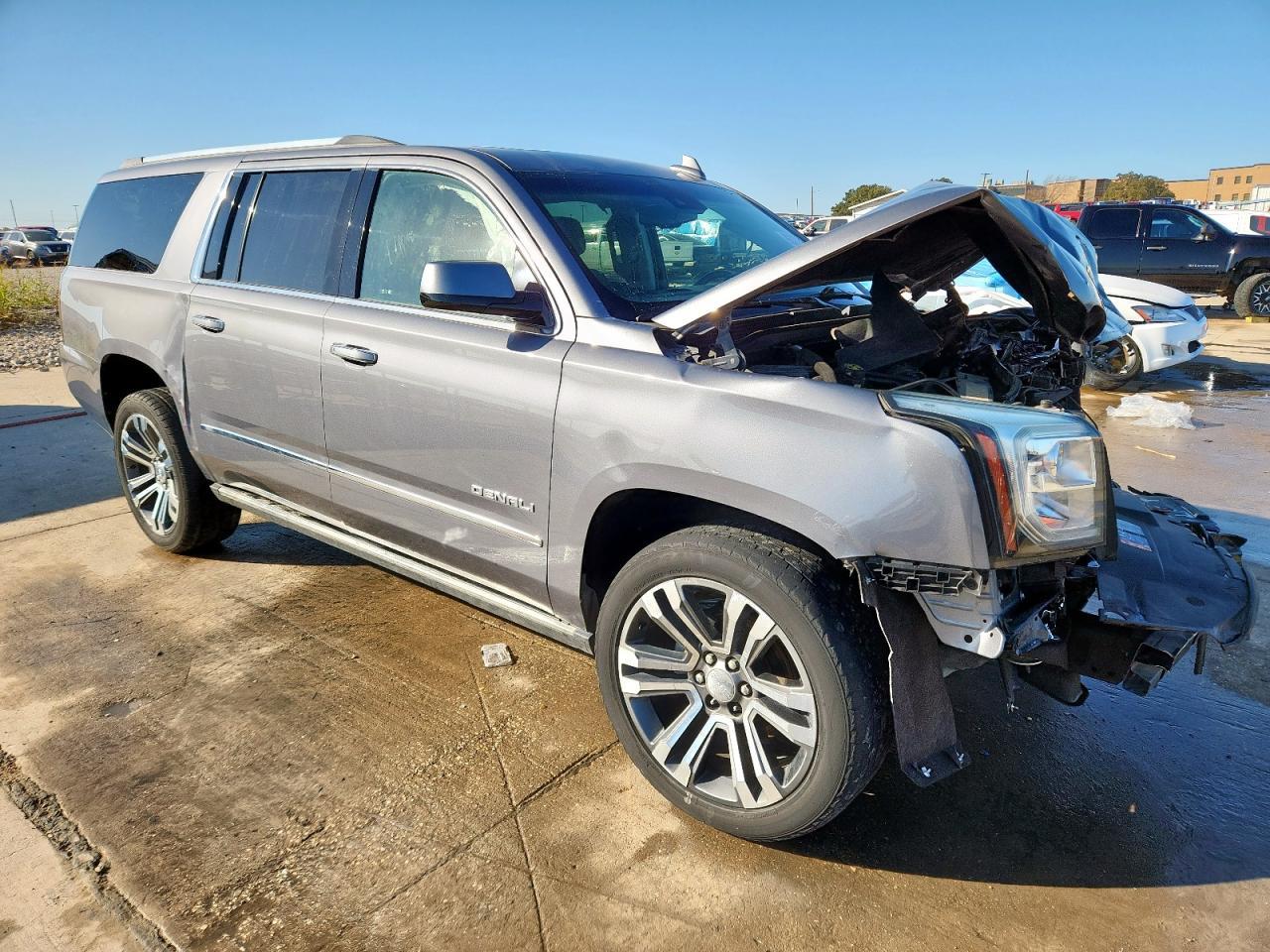 2019 GMC Yukon Xl Denali - Image 4