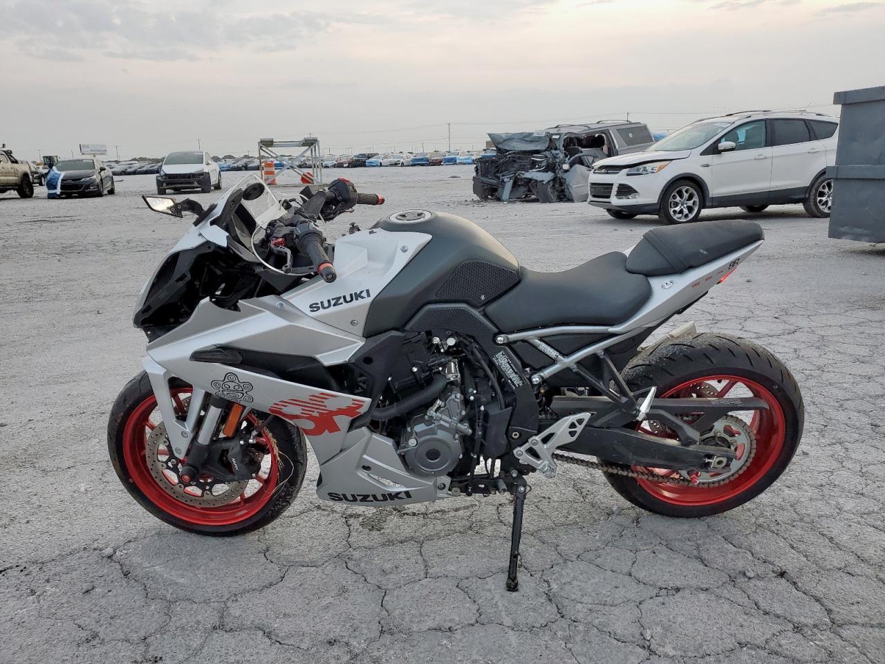2024 Suzuki Gsx800 F - Фото 3