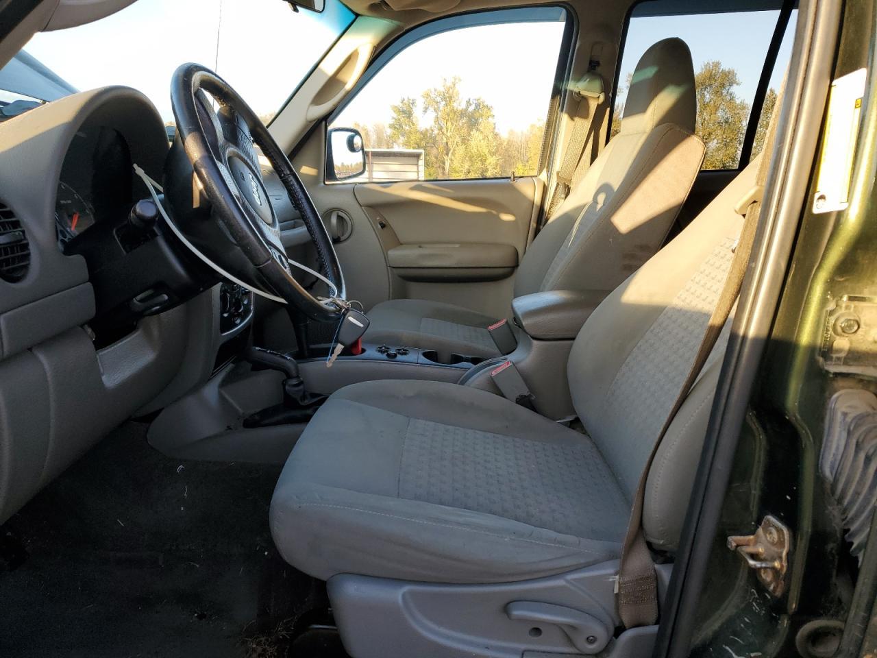 2006 Jeep Liberty Sport - Image 7