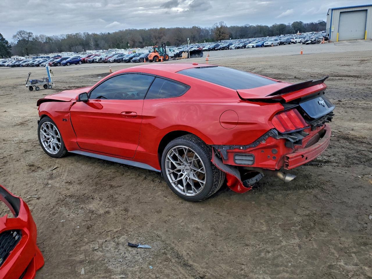 2016 Ford Mustang - Фото 2