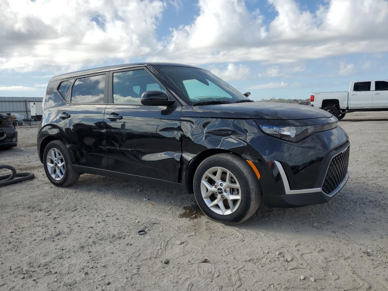 2025 Kia Soul Lx - Фото 4