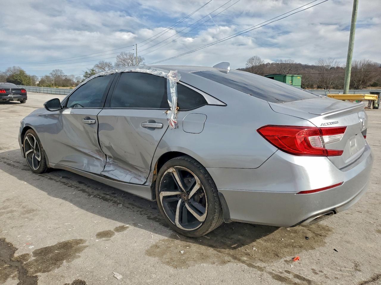 2019 Honda Accord Sport - Фото 2