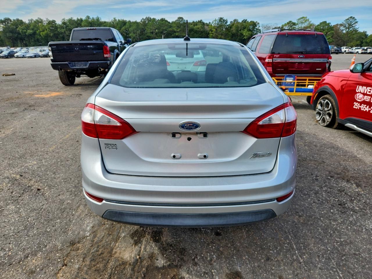 2015 Ford Fiesta S - Image 6