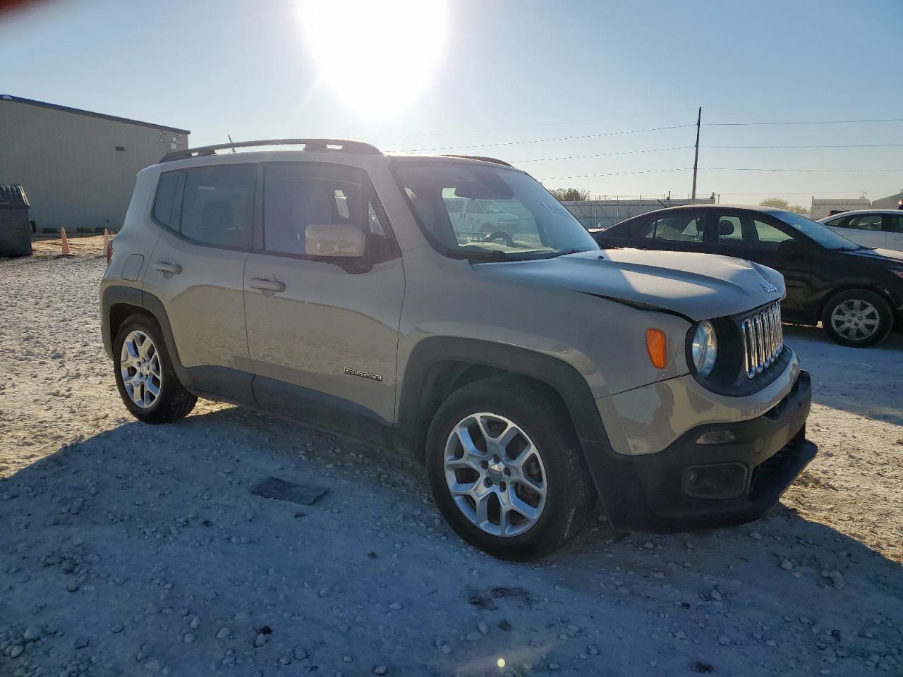 2015 Jeep Renegade Latitude - Фото 4