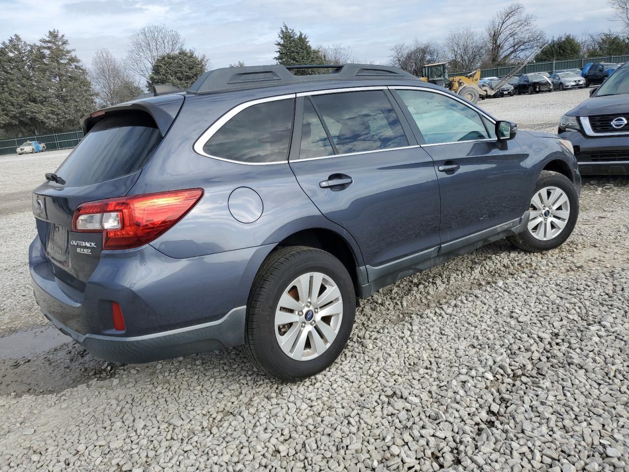 2017 Subaru Outback 2.5I Premium - Фото 3
