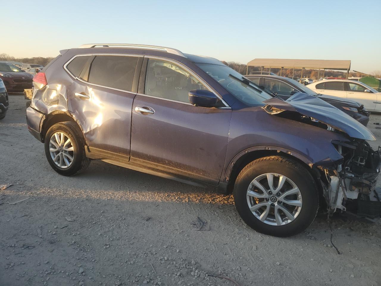 2017 Nissan Rogue S - Фото 4
