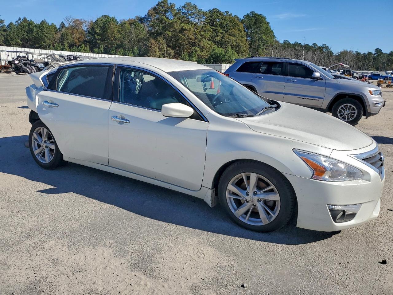 2015 Nissan Altima 2.5 - Image 4