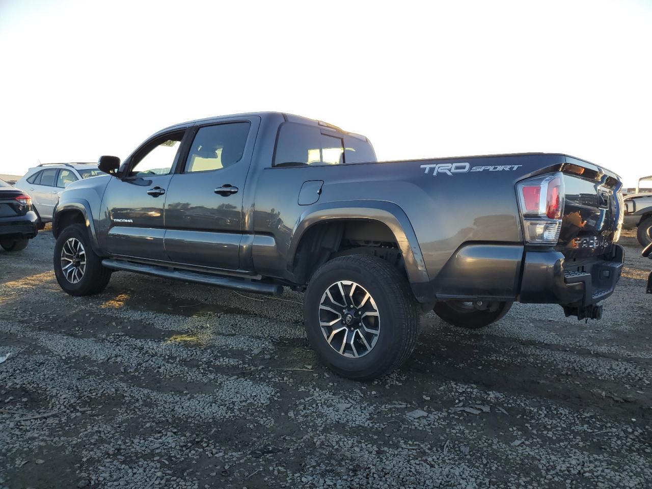 2022 Toyota Tacoma Double Cab - Image 2