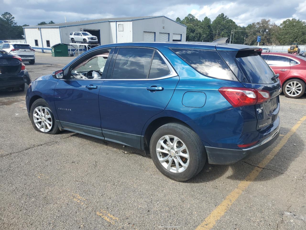 2019 Chevrolet Equinox Lt - Image 2