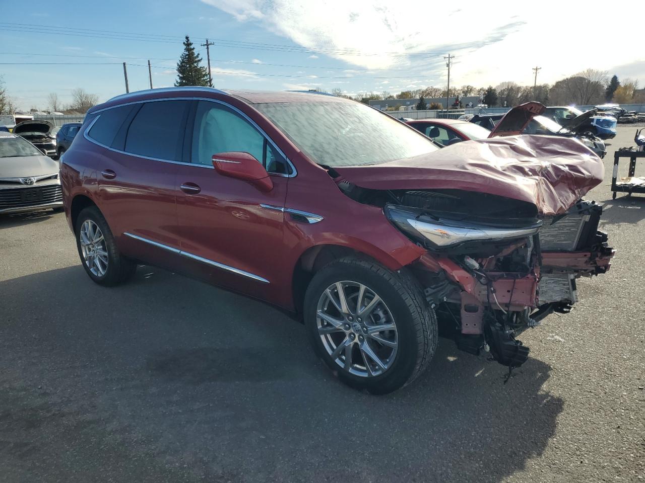 2023 Buick Enclave Premium - Image 4