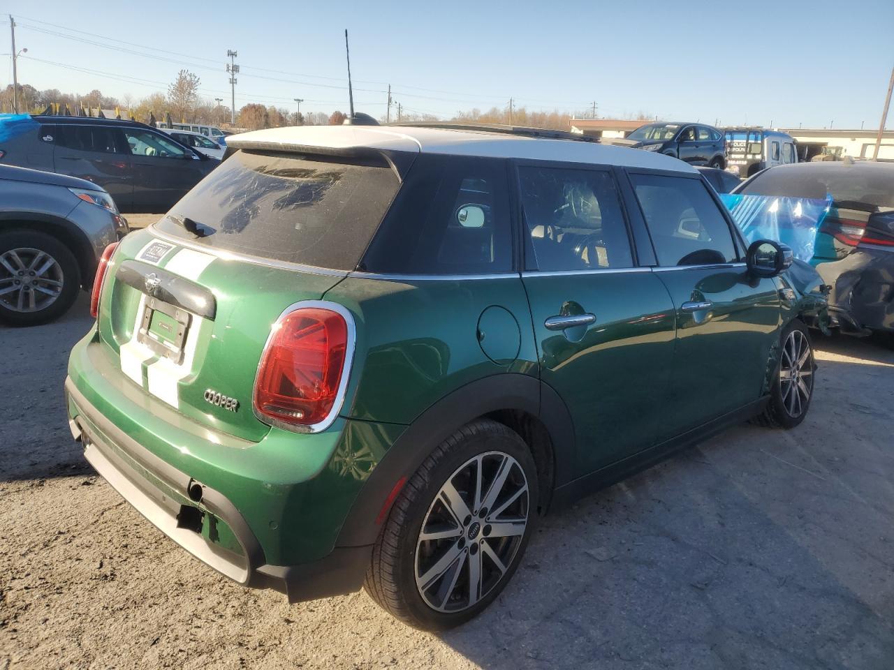 2024 Mini Cooper Base - Фото 3