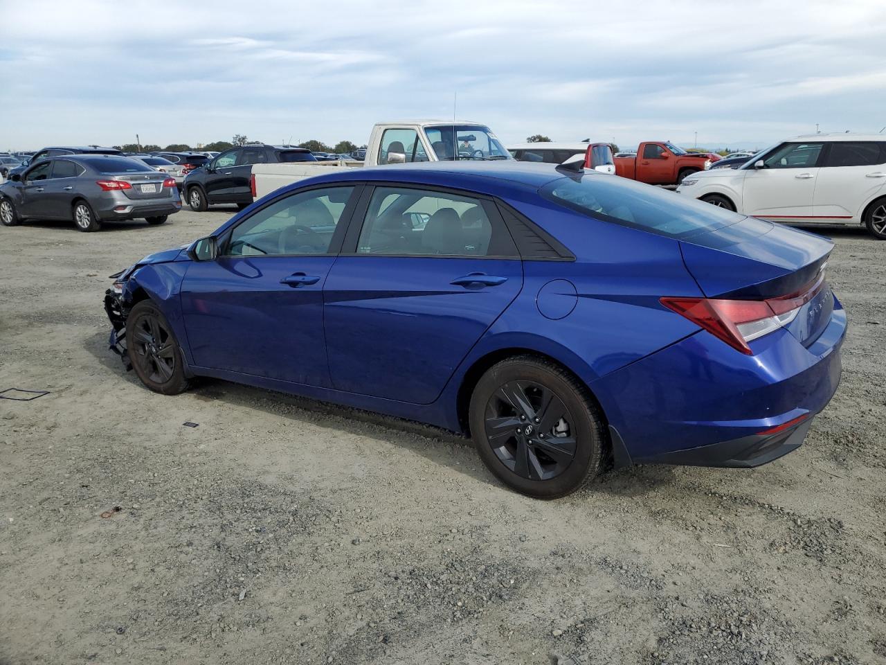 2022 Hyundai Elantra Sel - Фото 2