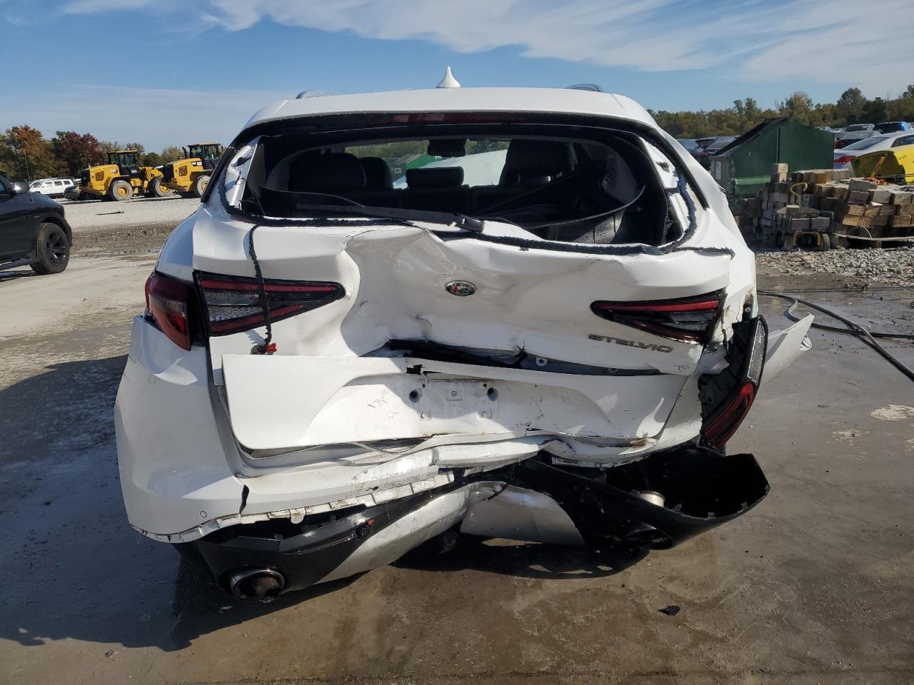 2018 Alfa Romeo Stelvio - Фото 6