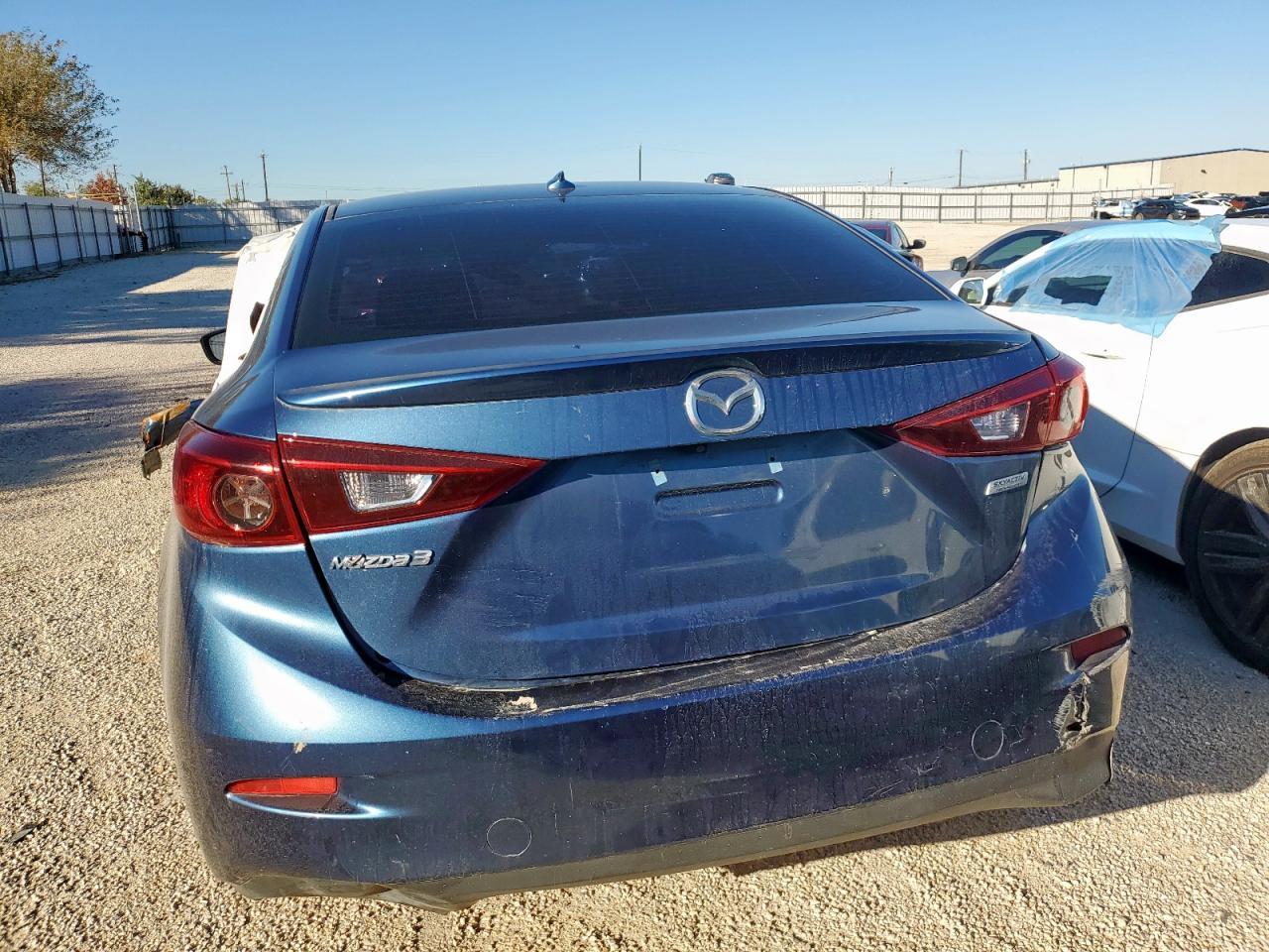 2018 Mazda 3 Touring - Image 6