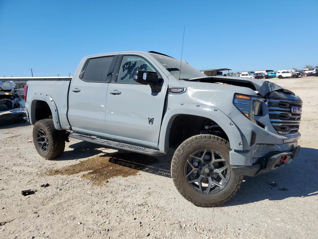 2025 GMC Sierra K1500 At4 - Фото 4