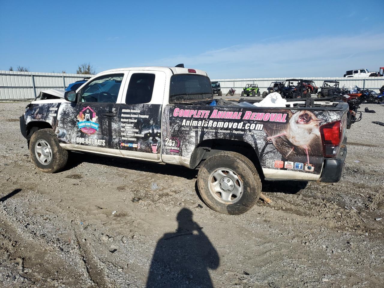 2021 Toyota Tacoma Access Cab - Image 2