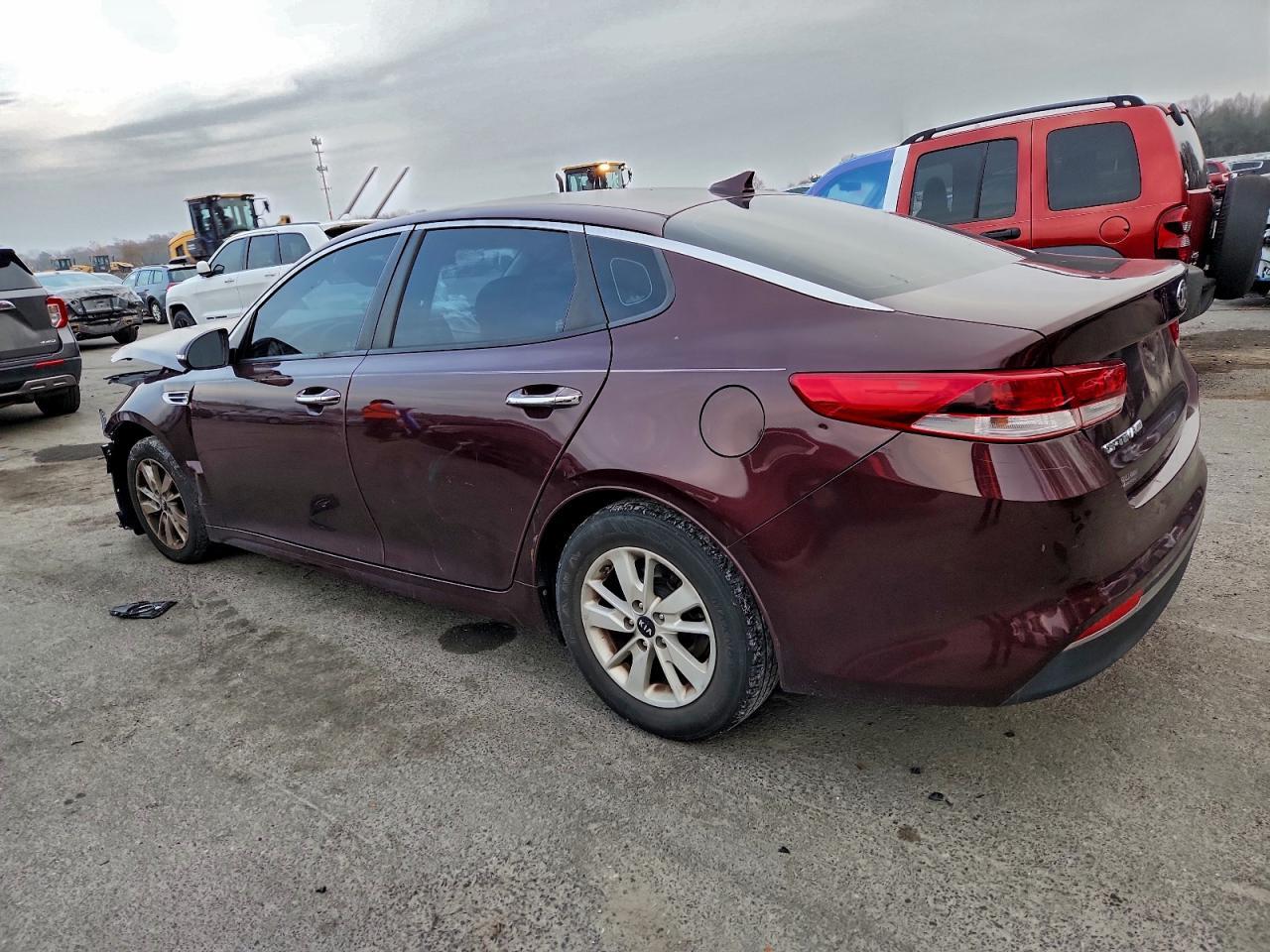 2018 Kia Optima Lx - Фото 2