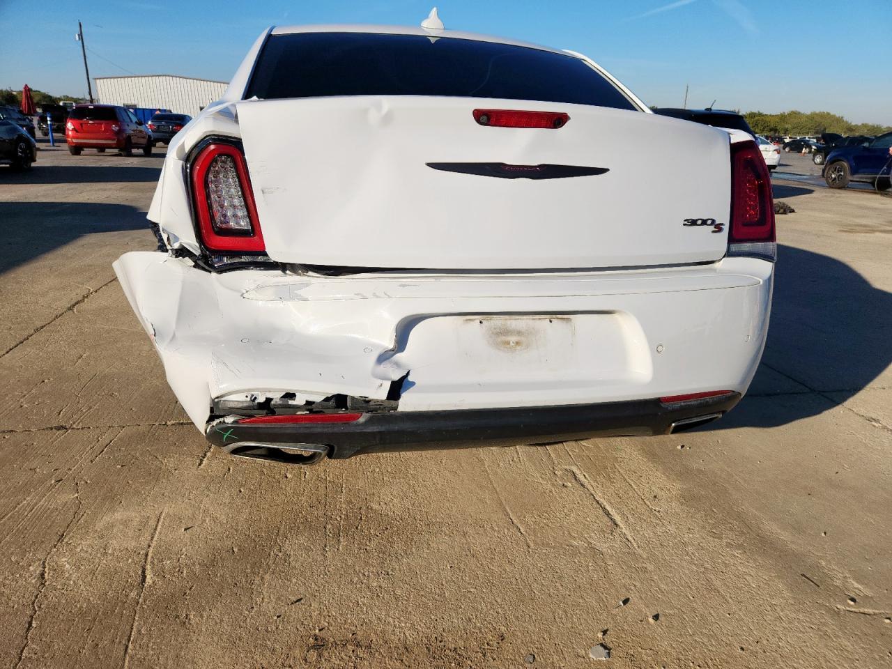 2021 Chrysler 300 S - Фото 6