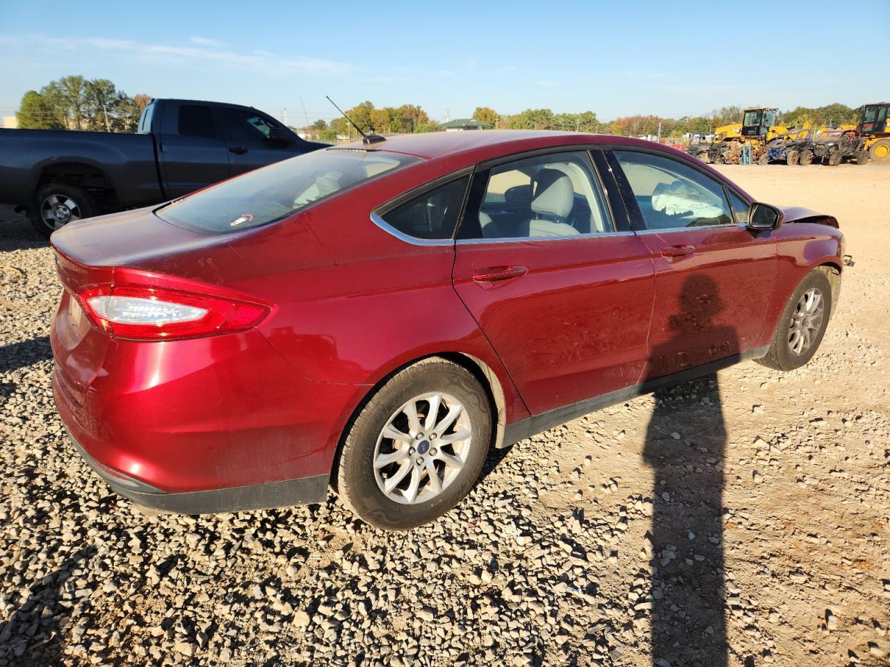 2016 Ford Fusion S - Фото 3