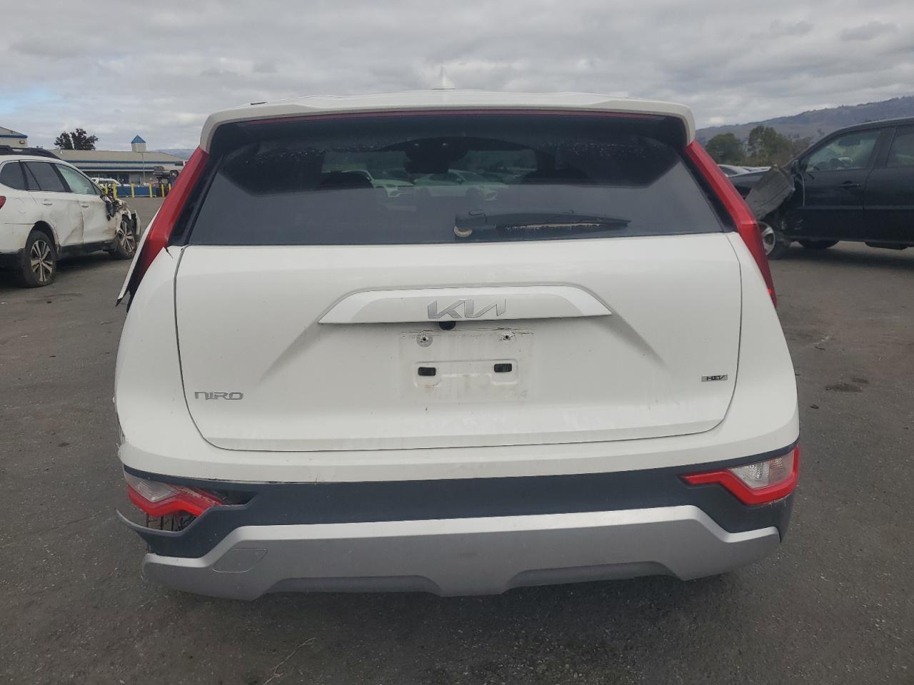 2024 Kia Niro Lx - Image 6